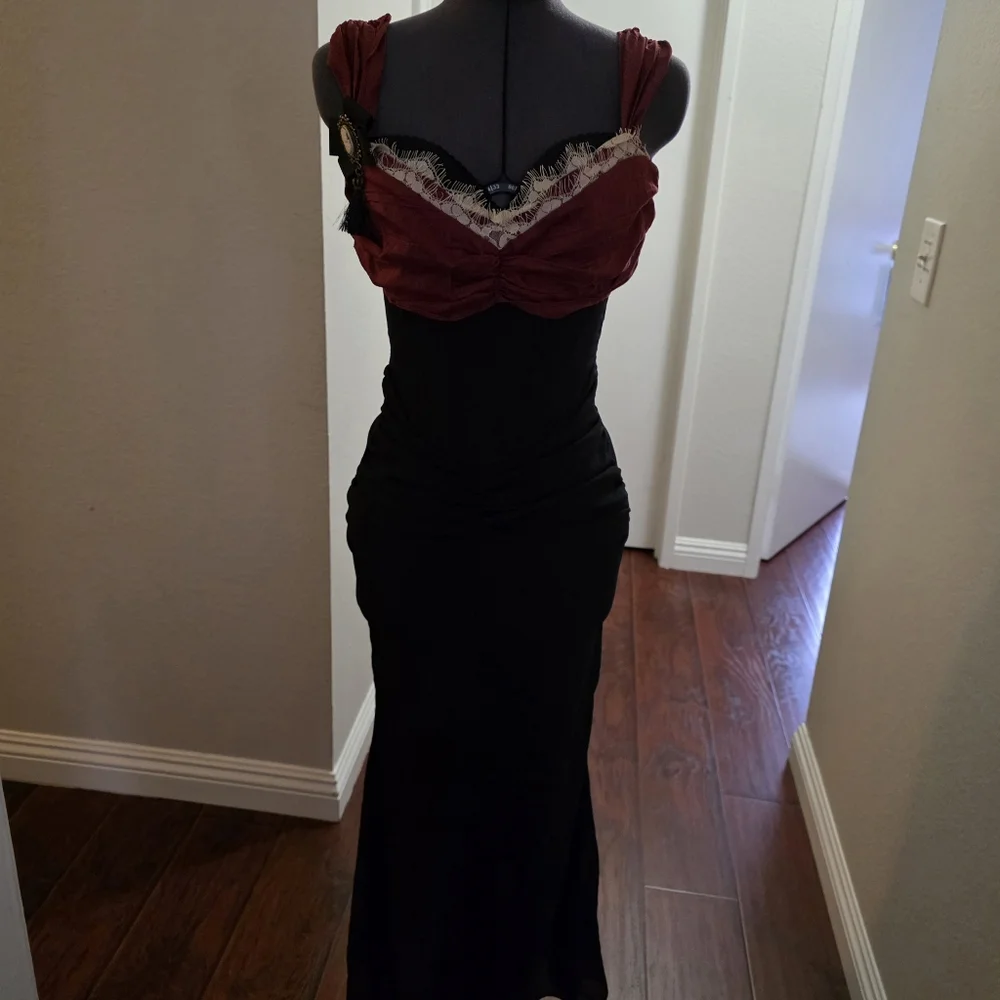 Lacemade Black And Red Dress - Picture 4 of 7